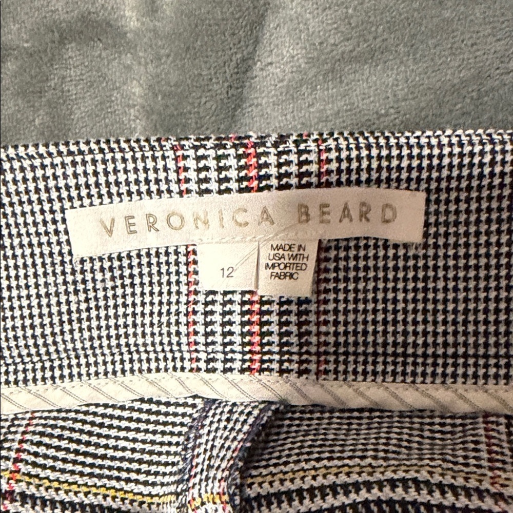 Veronica Beard Checkered Cropped Leg Pants - Picture 10 of 11